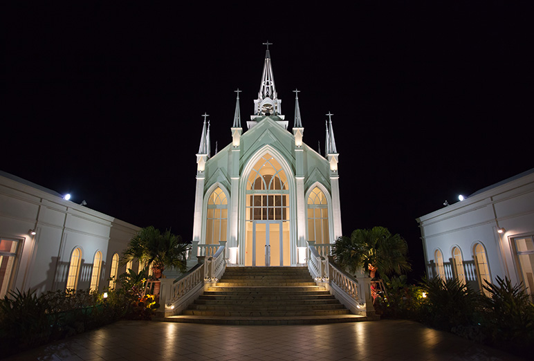 Vancity Real Weddings - May and Timothy´
